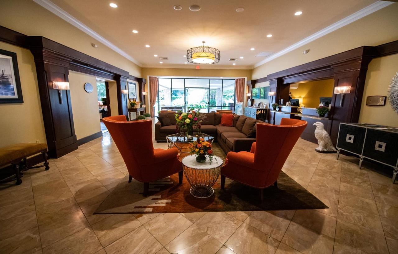 Holiday Inn Bar Harbor Regency Hotel By Ihg Bagian luar foto