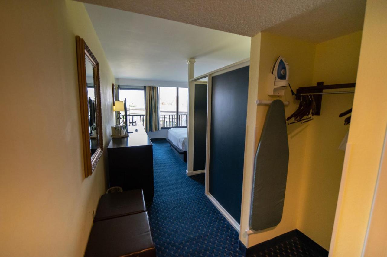 Holiday Inn Bar Harbor Regency Hotel By Ihg Bagian luar foto