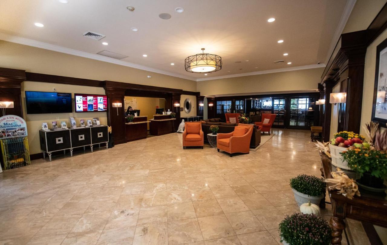 Holiday Inn Bar Harbor Regency Hotel By Ihg Bagian luar foto