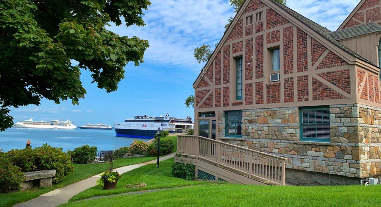 Holiday Inn Bar Harbor Regency Hotel By Ihg Bagian luar foto