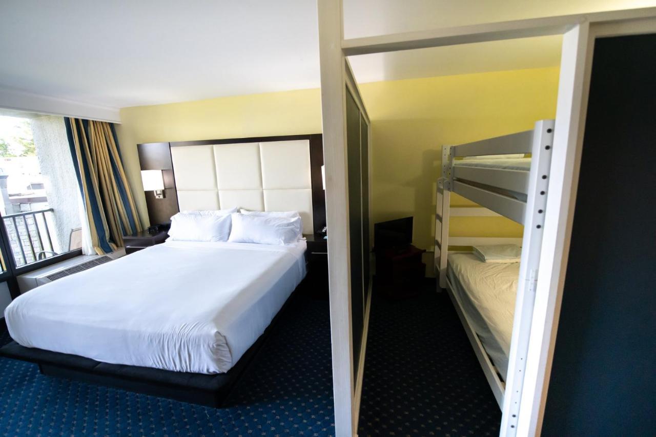 Holiday Inn Bar Harbor Regency Hotel By Ihg Bagian luar foto